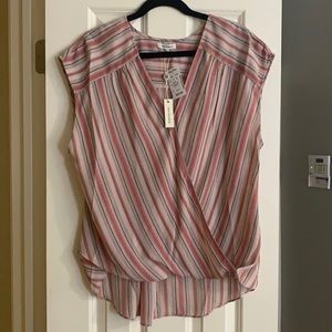 NWT Max Studio XL short sleeve top